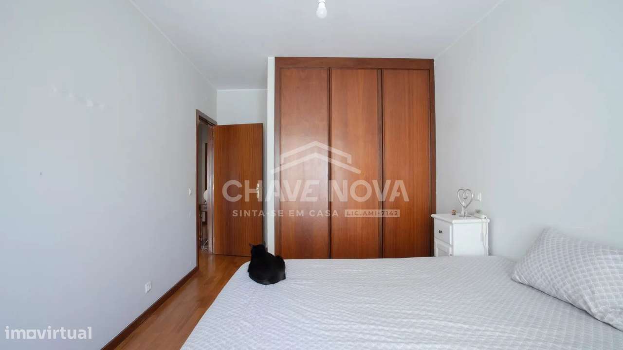 Apartamento T3 c/ Vistas Mar e Garagem Box em Canidelo-45