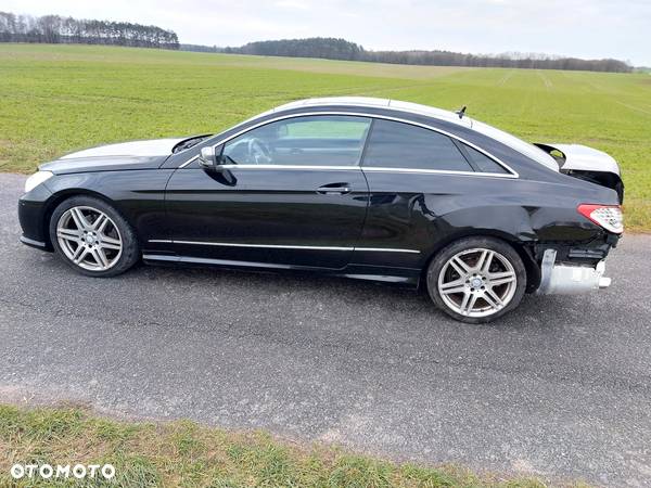 Mercedes-Benz Klasa E 220 CDI Coupe 7G-TRONIC - 2