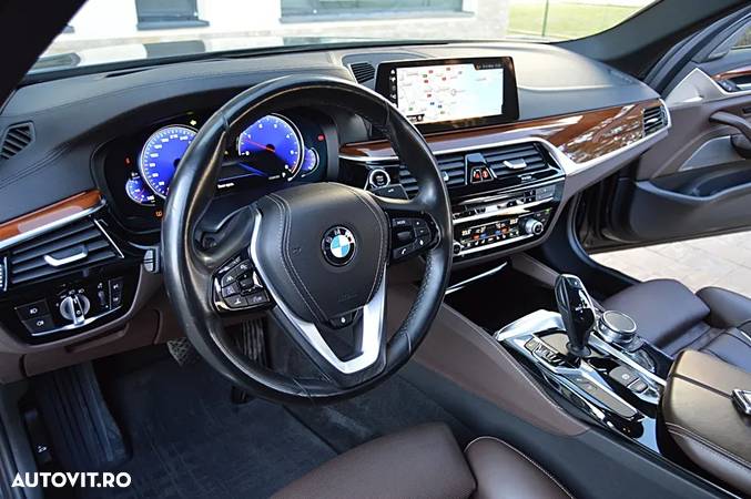 BMW Seria 5 530d xDrive Aut. Luxury Line - 34