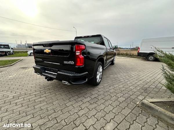 Chevrolet Silverado - 4