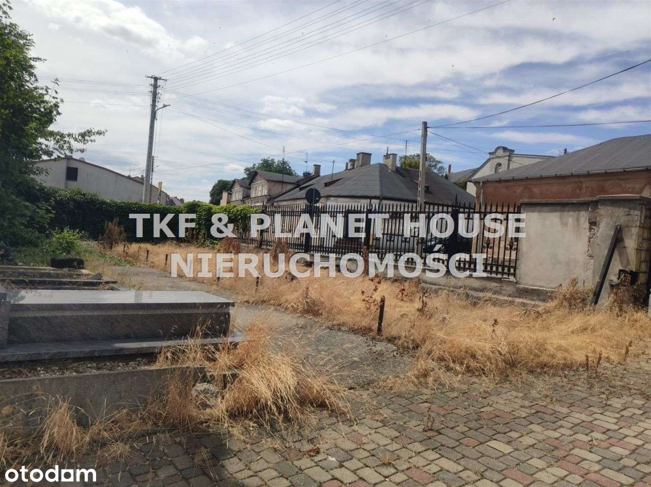 Na sprzedaż kompleks lokali handlowo - usługowych-15