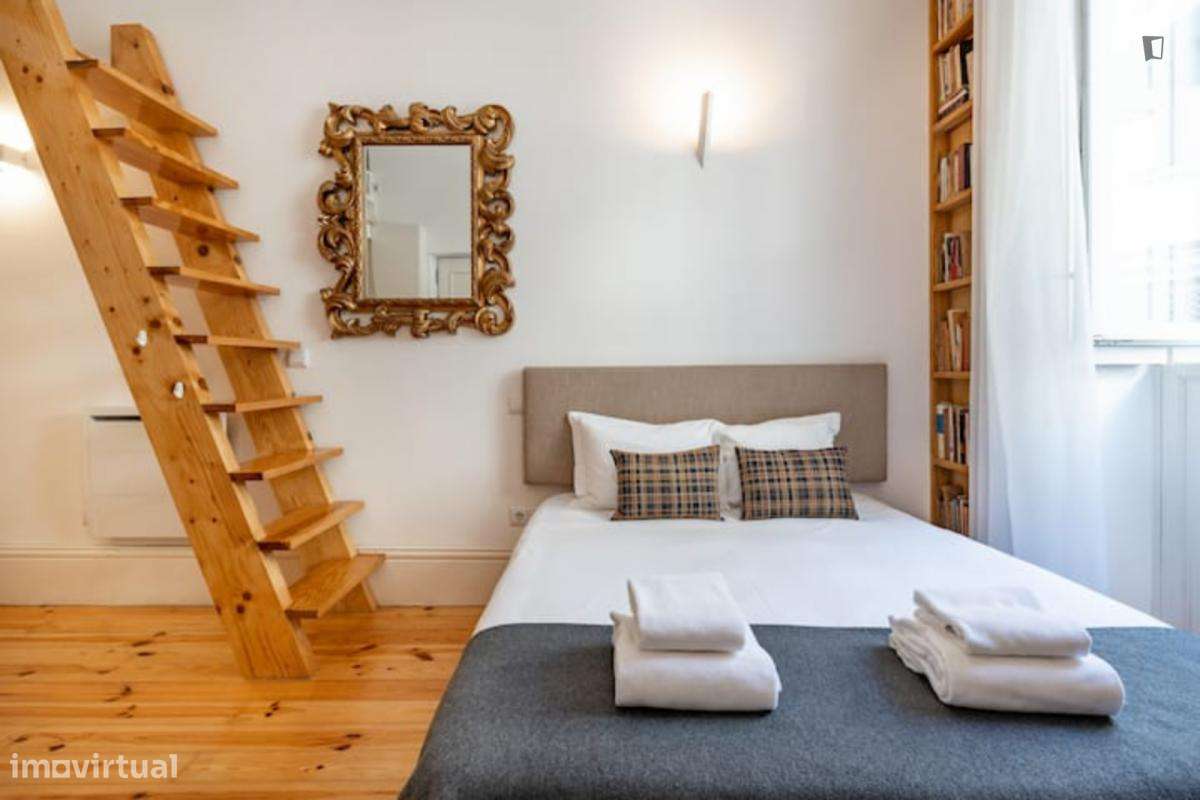 Estúdio - localizado em Santo Ildefonso Porto - Grande imagem: 3/10