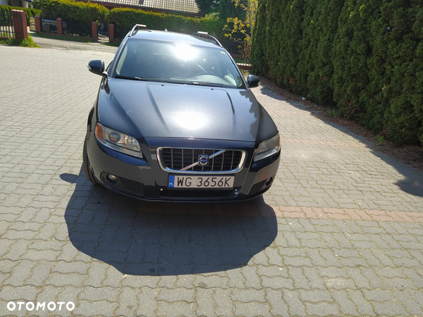 Volvo V70 D5 AWD Summum - 3