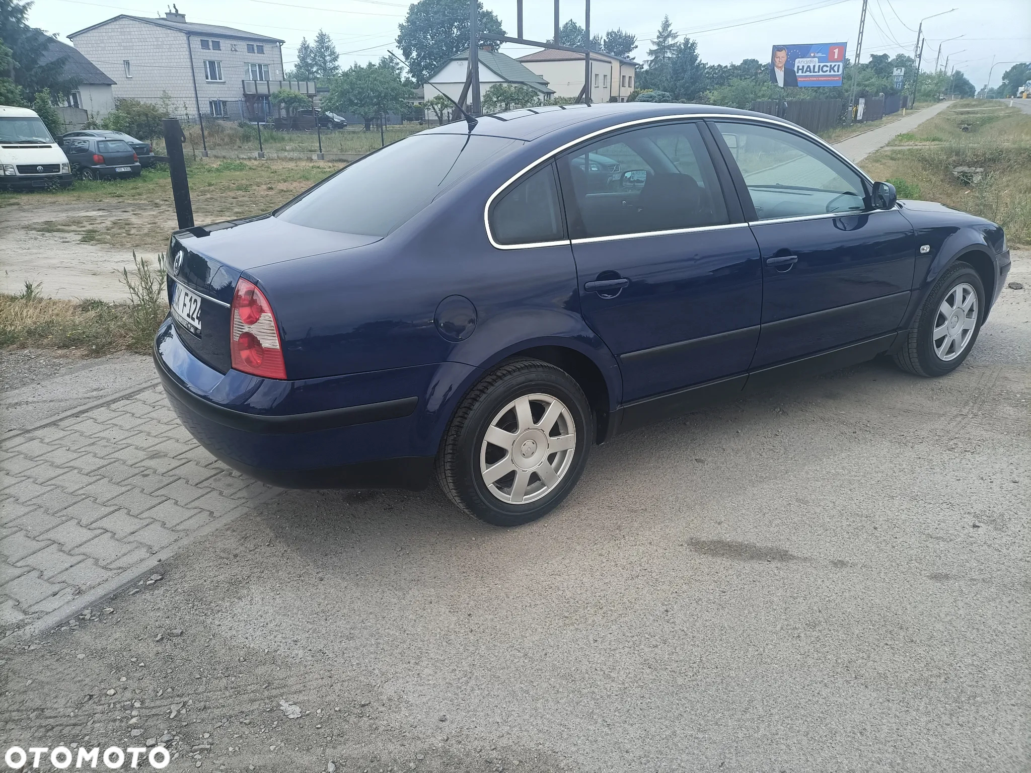 Volkswagen Passat 1.6 Comfortline - 17