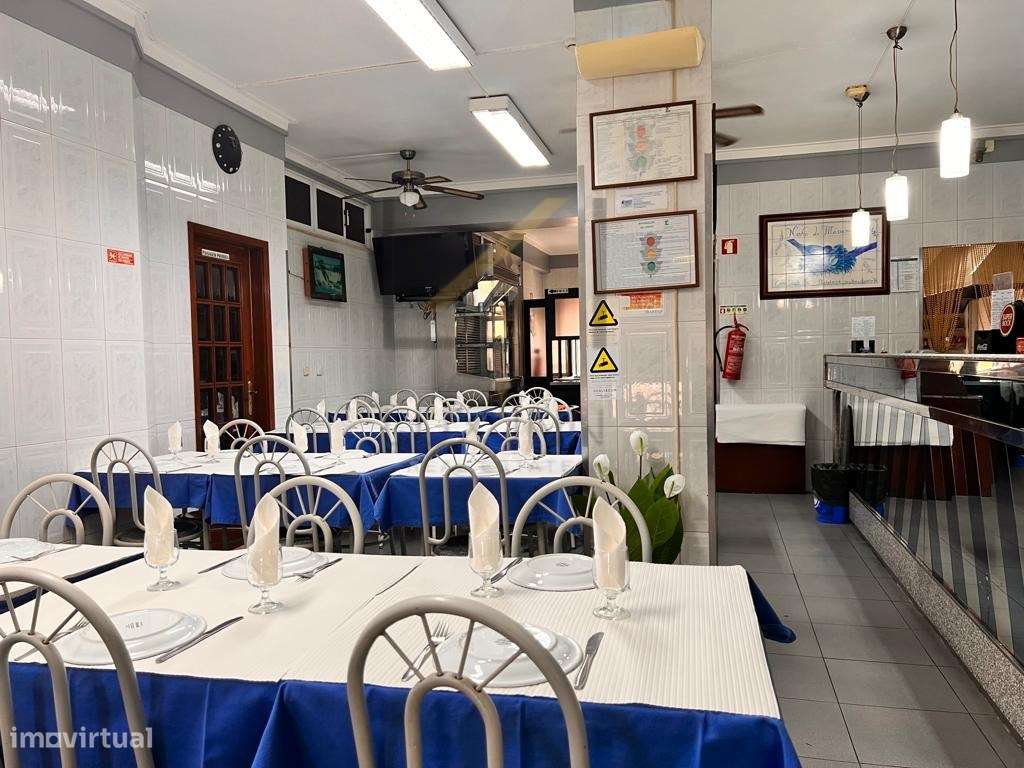 Restaurante Equipado e em Funcionamento - Grande imagem: 5/24