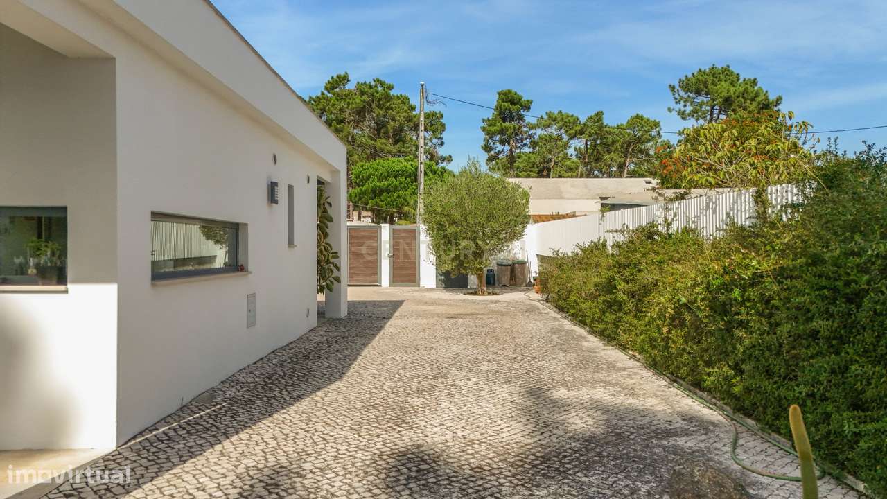 Moradia Isolada T4 291m2 em Lote de 1050 m2 em Mucifal, Colares, Sintr-7