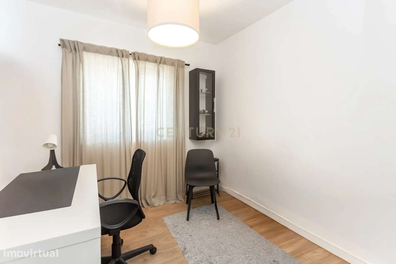 Moradia em banda T3 no Alto do Moinho-17