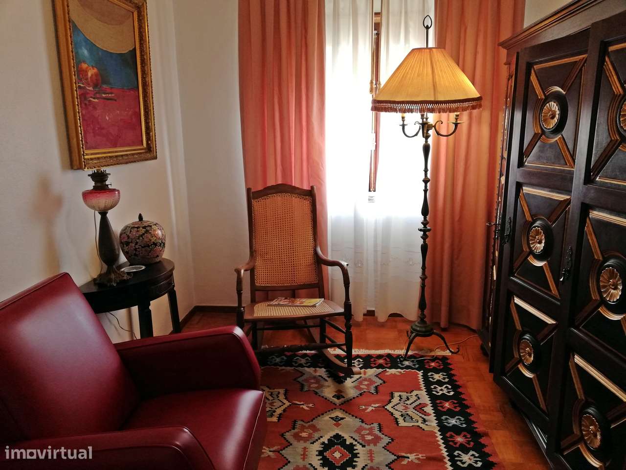 Magnífica propriedade constituída por moradia bi-familiar e armazém.-32