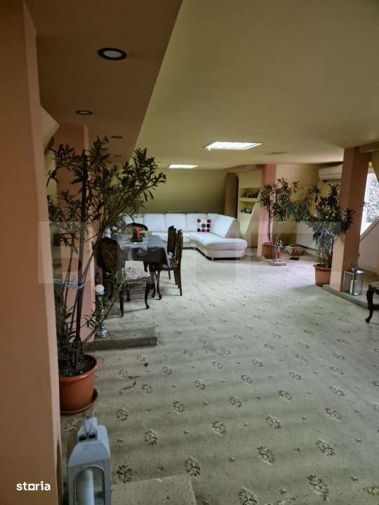 Casa spatioasa cu 5 dormitoare de vanzare in Chetani - Imagine principală: 5/19