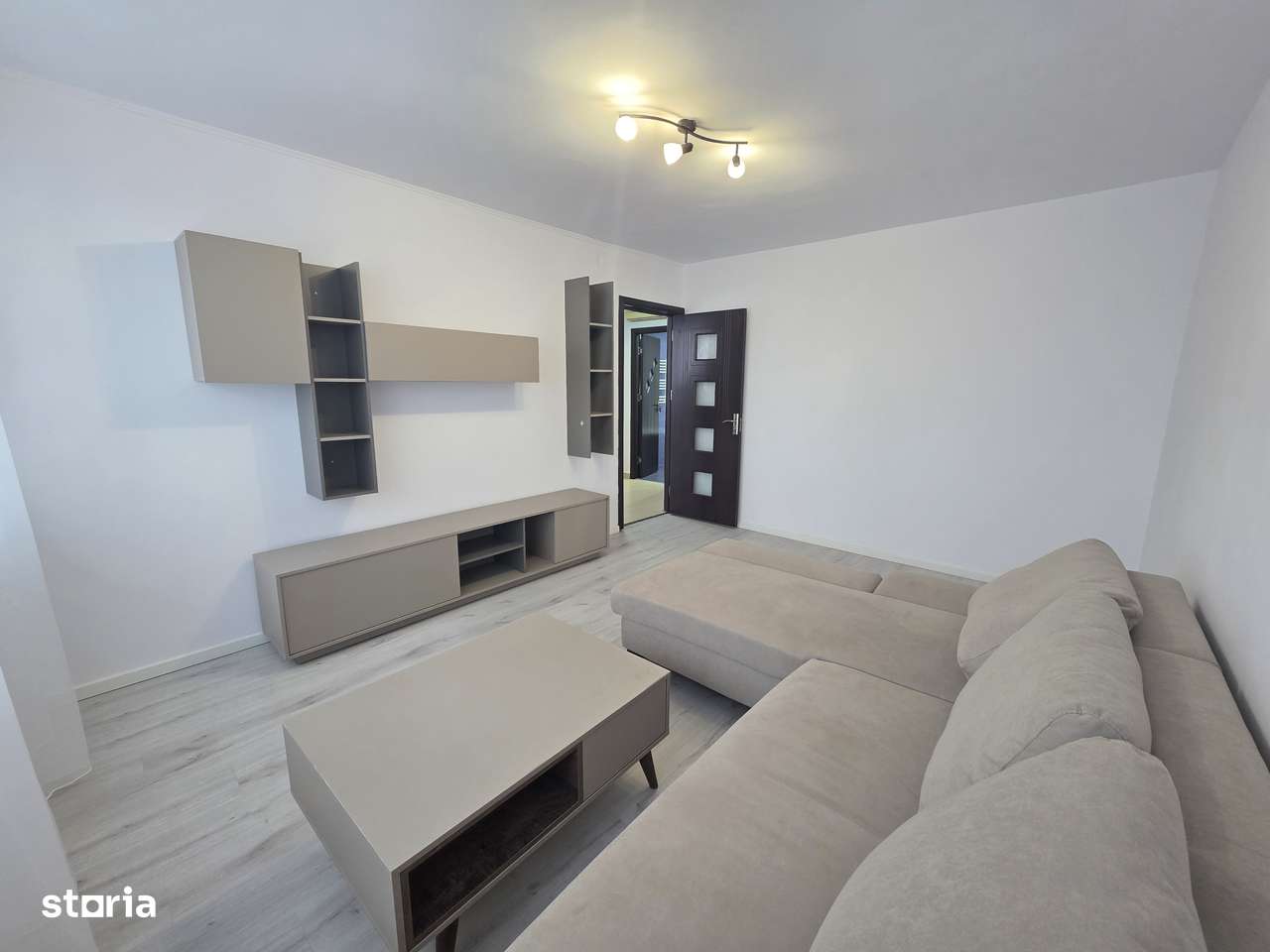 Vanzare apartament 2 camere Eroii Revolutiei, str. Vigoniei, cf.I, dec-2