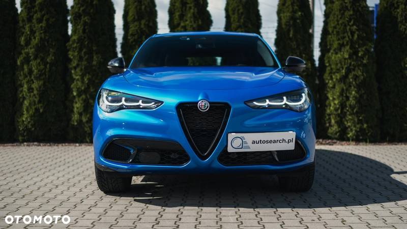 Alfa Romeo Stelvio - 2