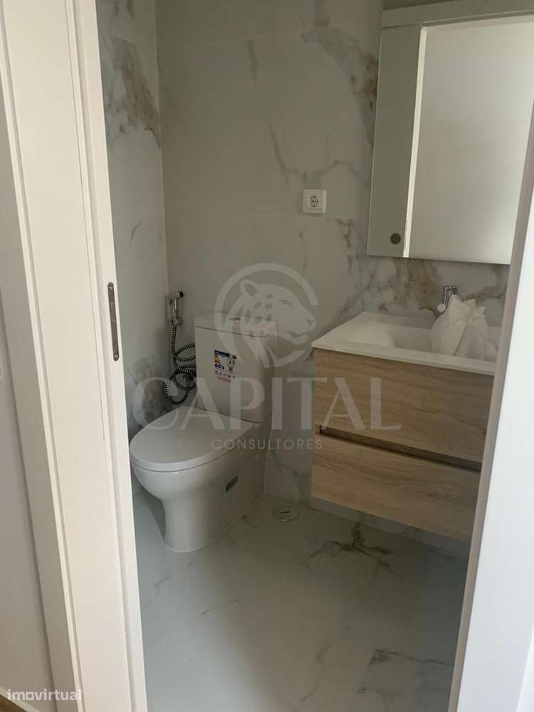 Moradia no Centro Histórico de Salvaterra de Magos - Grande imagem: 3/16