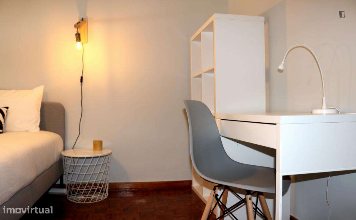 Quarto - localizado em Lumiar Lisbon - Grande imagem: 5/9