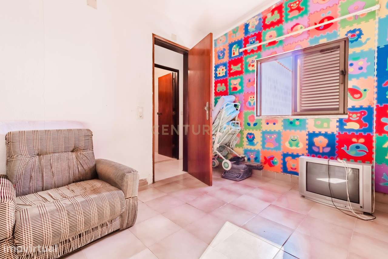 Casa T2 em Fernão Ferro, Seixal - Oportunidade Única!-23