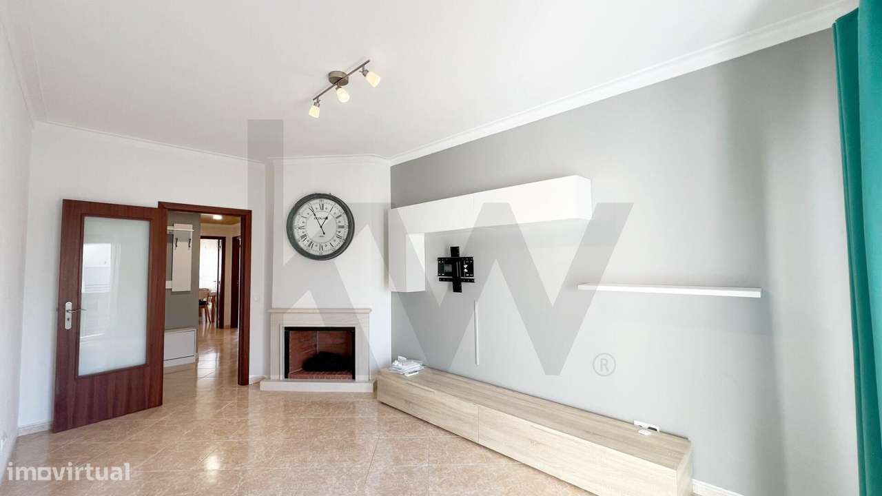 Espaçoso Apartamento T2 para Arrendar em Estômbar (Mexilhoeira da Carr - Grande imagem: 5/32