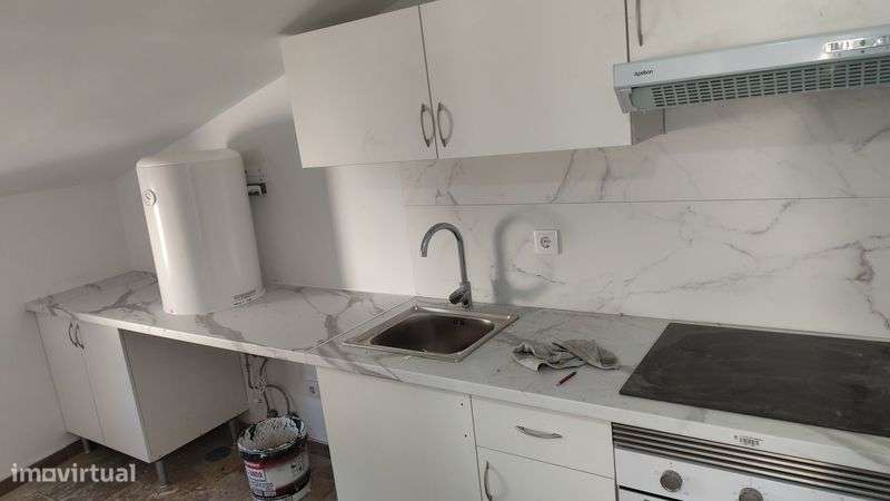 Arrendo T2 em Lisboa. Campo de Ourique - Grande imagem: 5/7