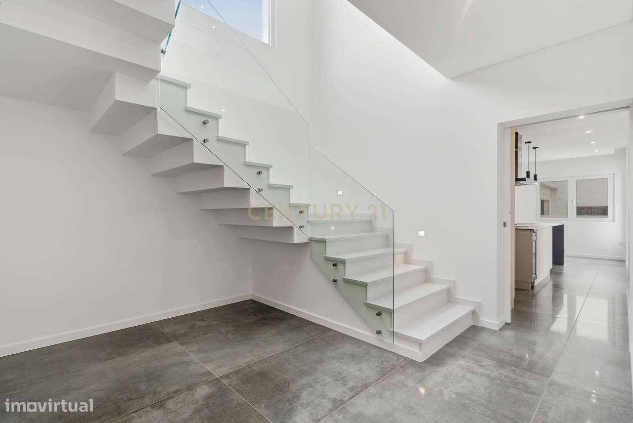 Luxuosa Moradia T4 com Vista Mar em Silveira, Torres Vedras-41