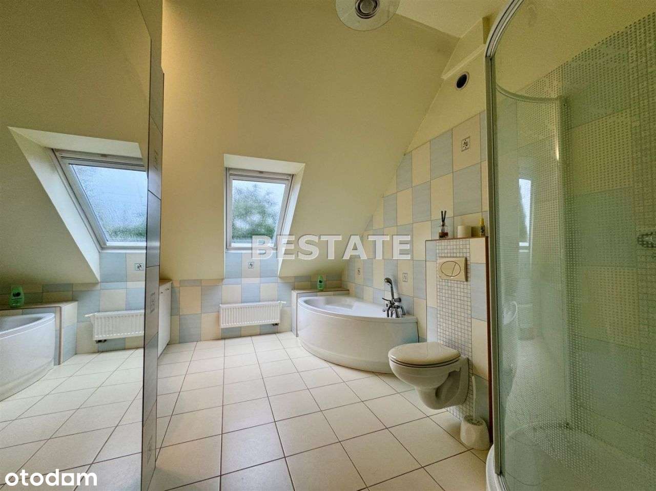 Dom na Bugaju, duża działka, dobra lokalizacja.-5