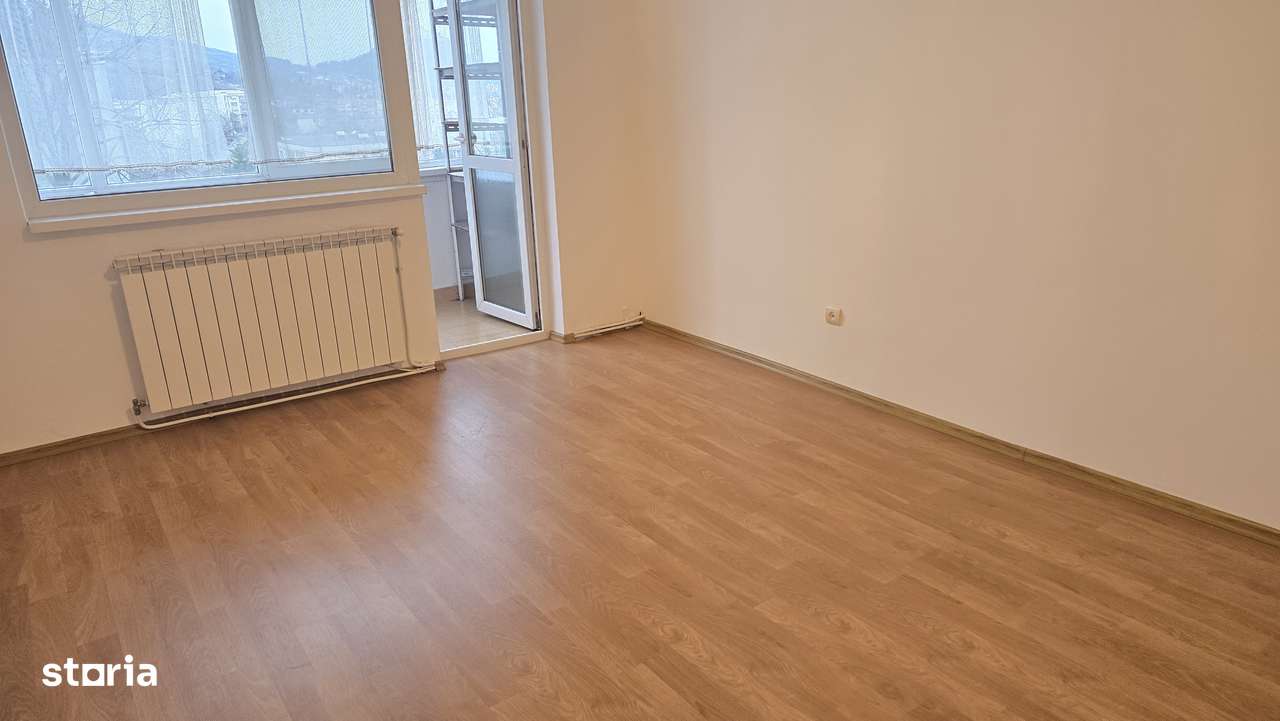 Vand apartament 3 camere cu intrari separate in Deva, Titu Maiorescu, - Imagine principală: 4/17