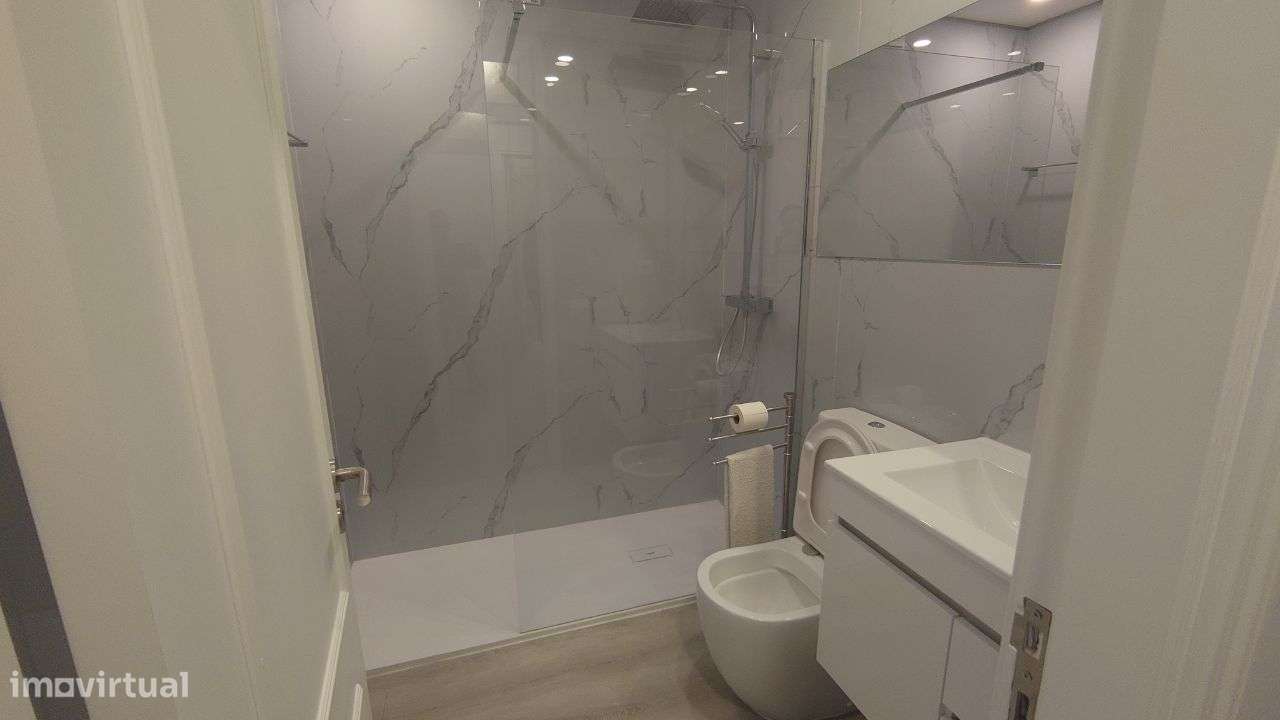 Vendo apartamento T2+1 remodelado no centro vila do conde-7