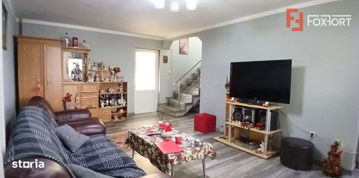 Casa individuala cu 5 camere P+M in Sanmihaiu Roman - Imagine principală: 2/19