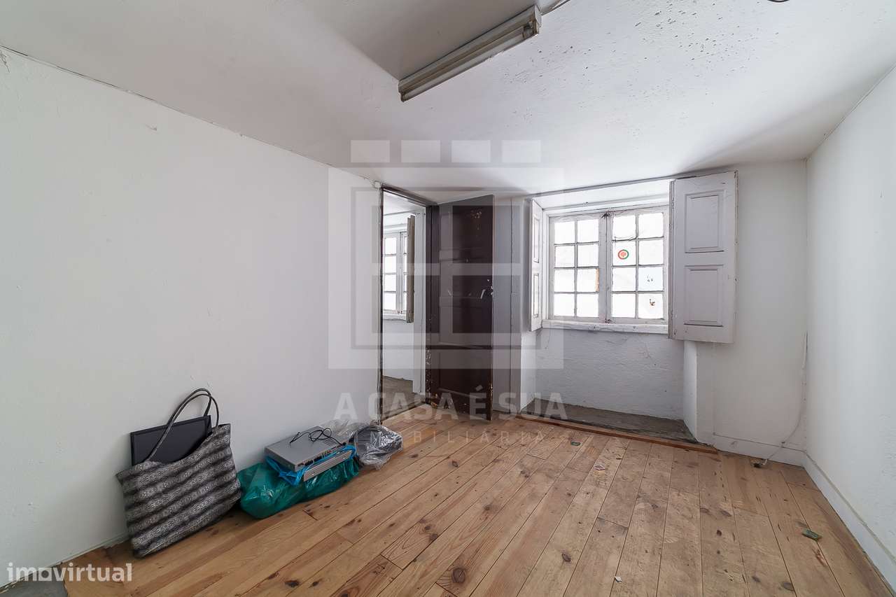 Prédio (11 habitações e 1 comércio) em Zona Histórica do Porto - Grande imagem: 5/53