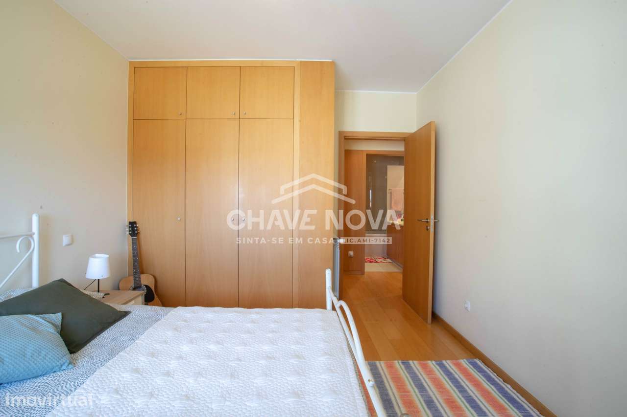 T3 em Matosinhos | Áreas Generosas, Garagem Box e Varanda Vista Mar-26