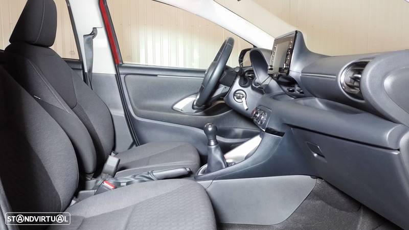 Toyota Yaris 1.0 VVT-i Comfort Plus - 6