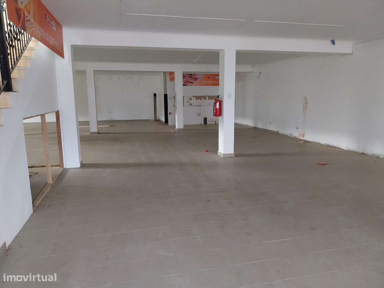 Store/Retail em Ilha de São Miguel (Açores), Nordeste REF:001_283529-4