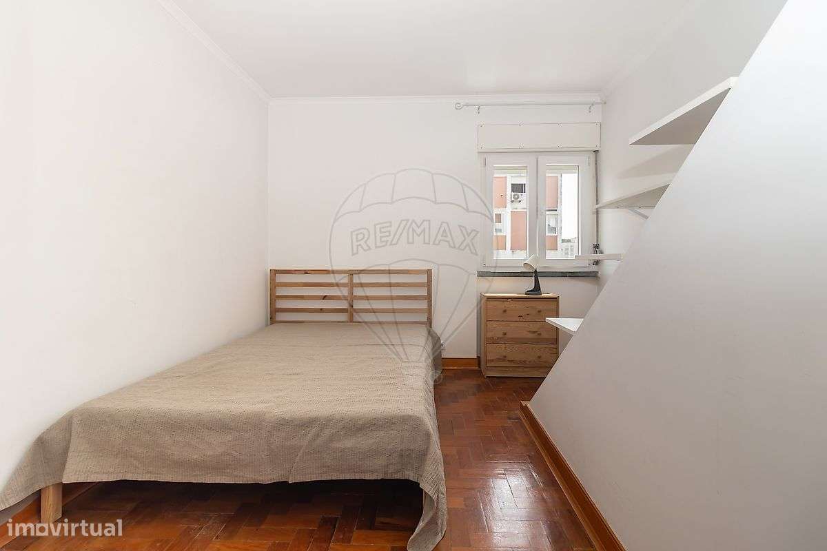 Apartamento T3 à venda em Lisboa-15