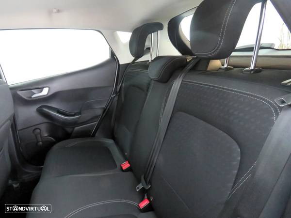 Ford Fiesta 1.0 EcoBoost S&S Titanium - 24