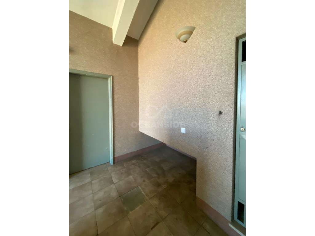 Apartamento T3 no Fundão-35