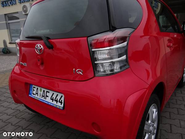 Toyota iQ 1.0 - 6