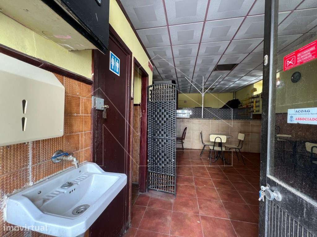 Moradia com Espaço Comercial - Centro de Águeda - Grande imagem: 3/18
