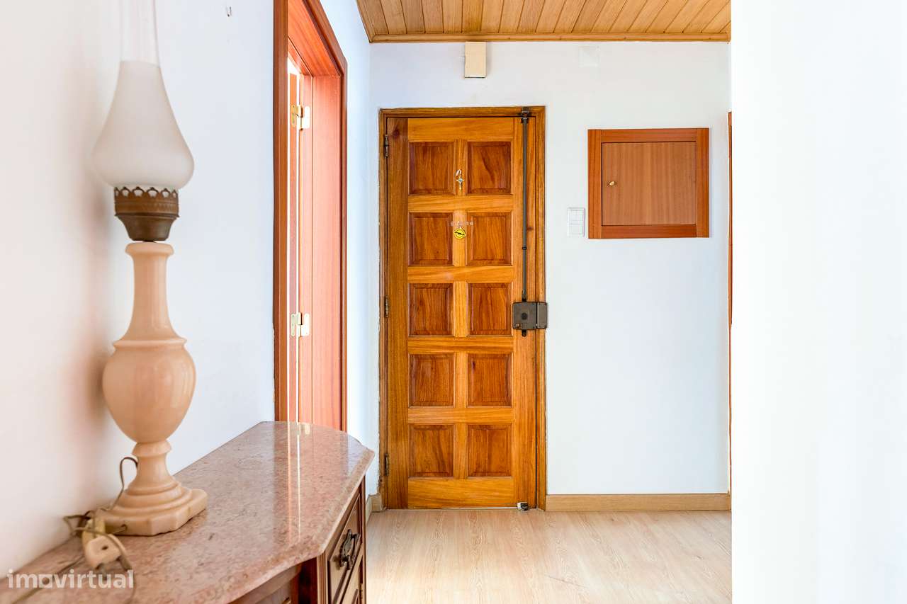 Apartamento T2, Amadora-13