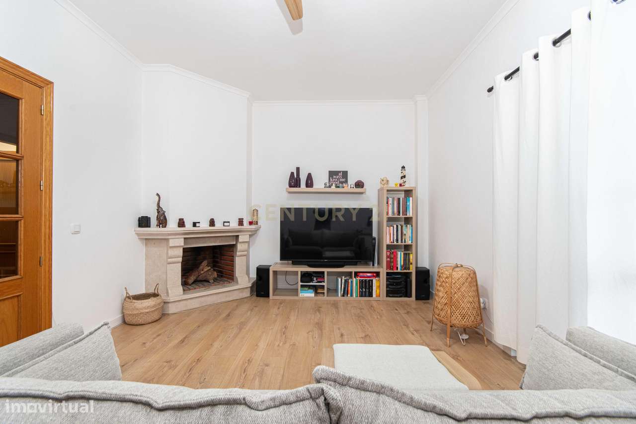 Apartamento Renovado em Samora Correia, Benavente-6