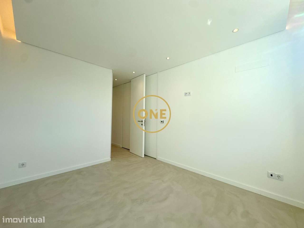 Moradia NOVA T3+1 | 330 m2 | Piscina | PRAIA | Francelos-17