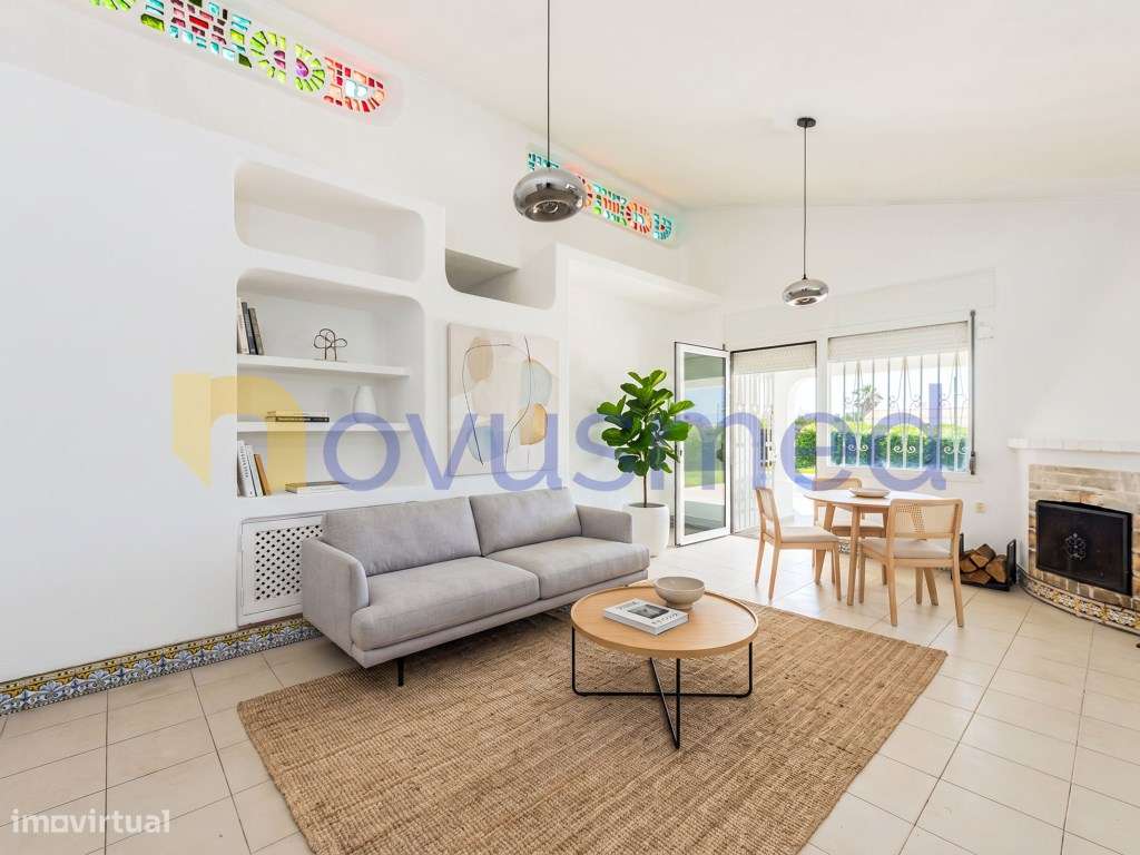 Moradia com Piscina na Zona Premium Areias São João, Albufeira-18