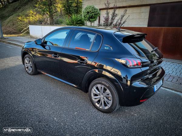 Peugeot e-208 Allure Pack - 4