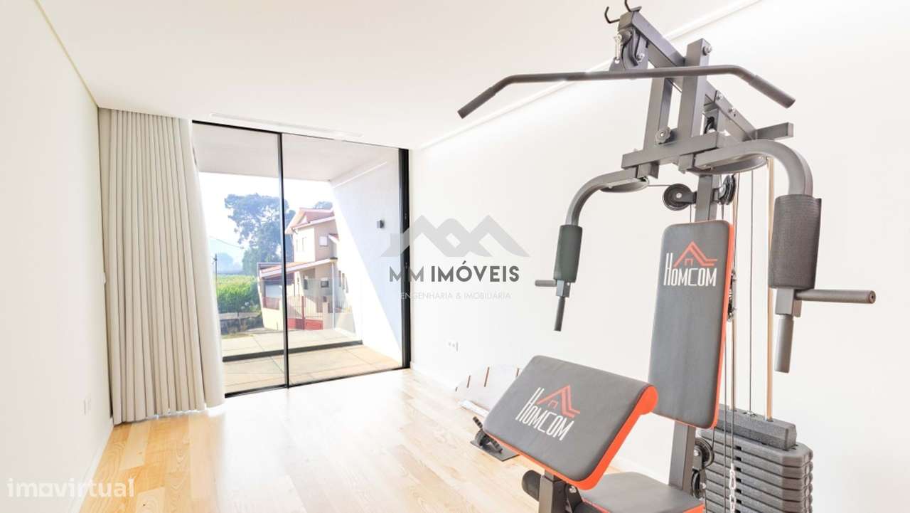 Moradia | T4 | Piscina | Maia-20