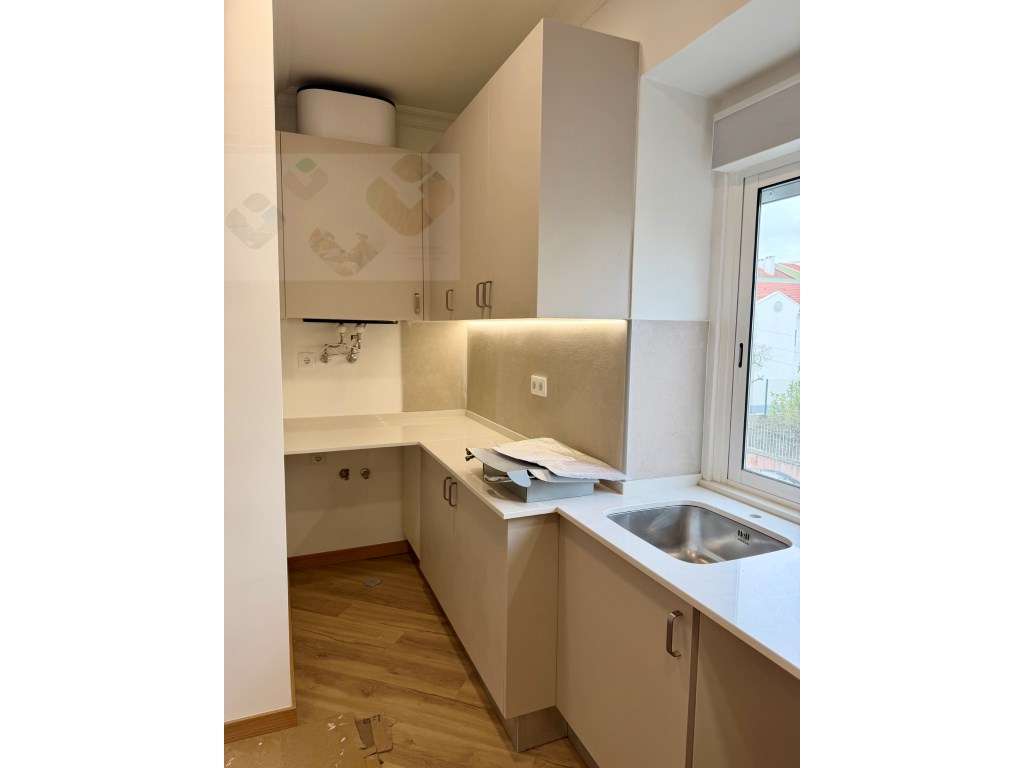 Ótimo T2 - Amadora centro (igreja) - Grande imagem: 5/32