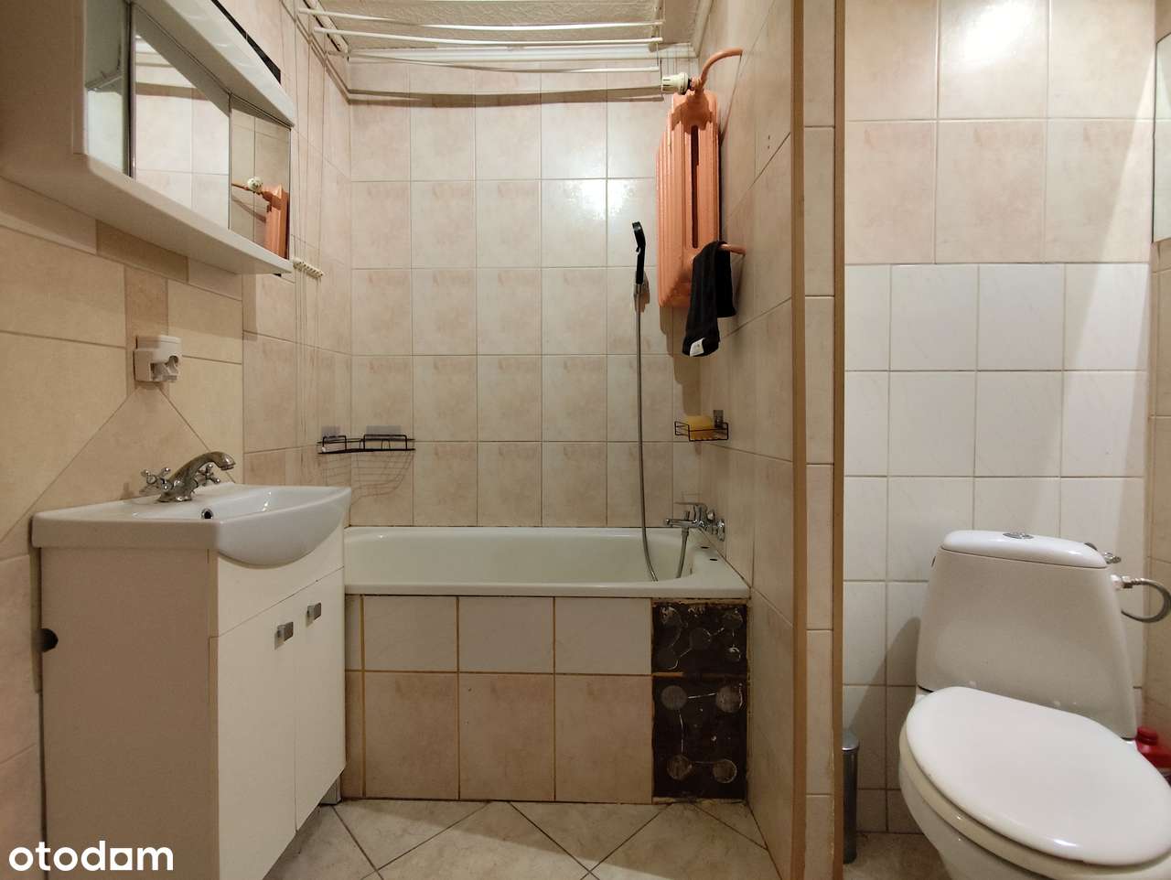 Kawalerka: 37 m2, parter z balkonem, miejskie, do remontu - Katowice-11