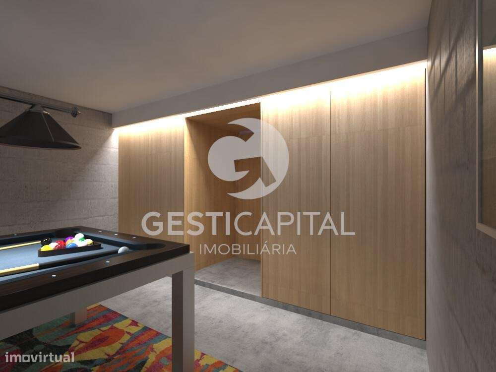 Moradia para recuperar com terreno em Vila Boa do Bispo, Marco de Cana-15