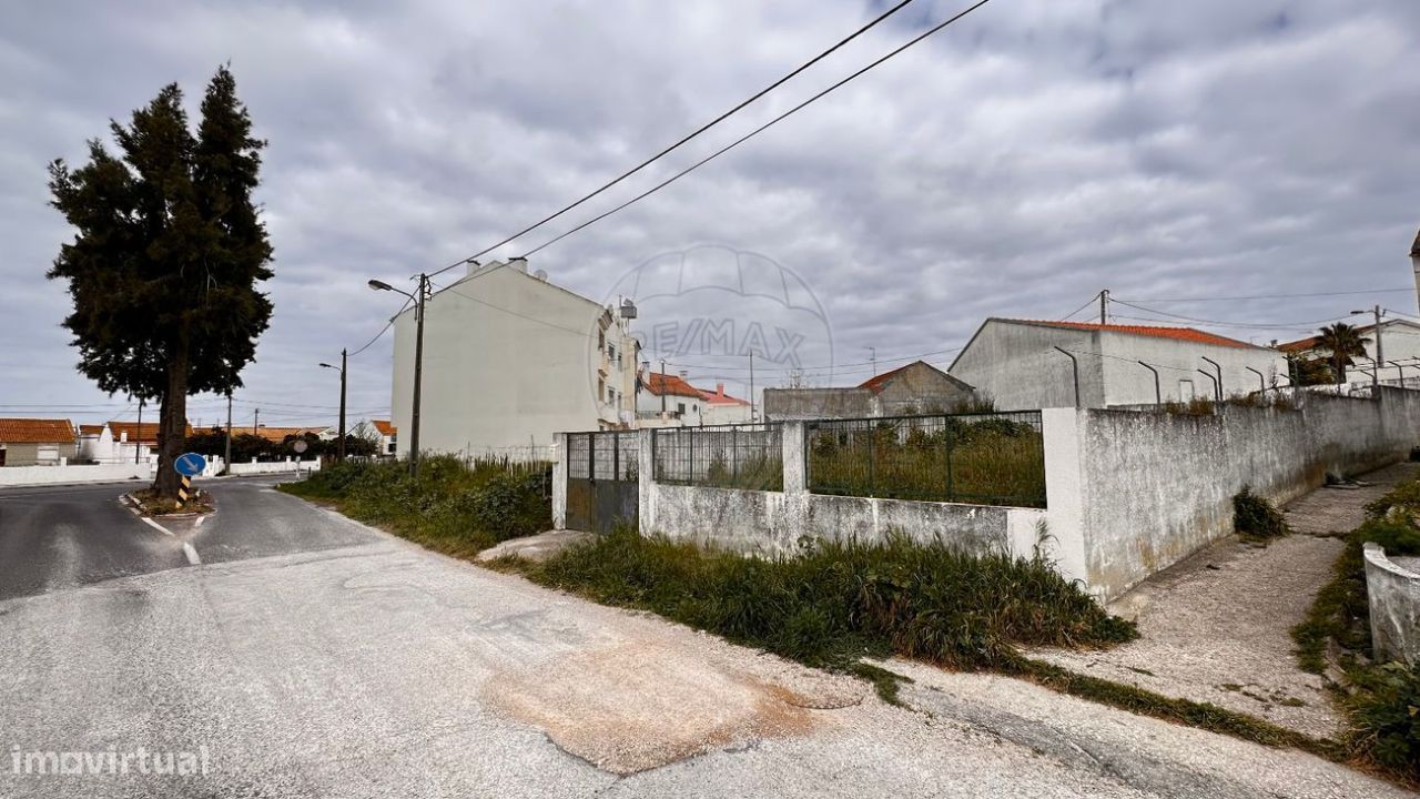 Terreno, 321 m², Sarilhos Grandes