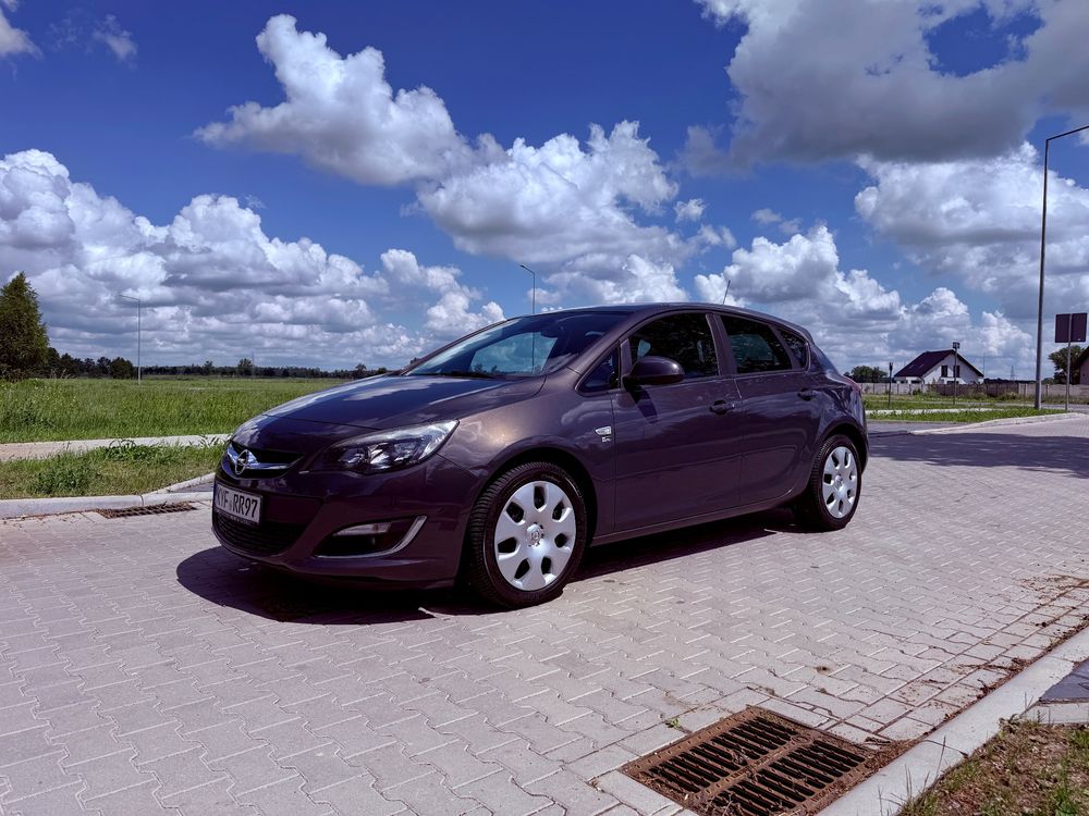Opel Astra J 1.4 Turbo 2013