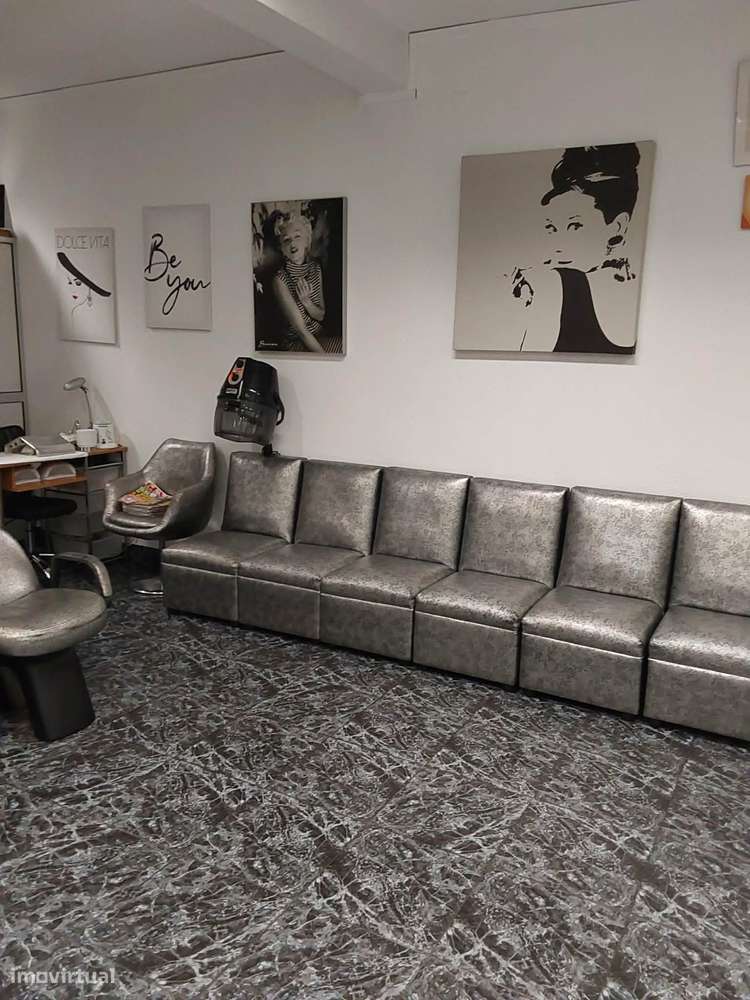 Oportunidade Única em Fânzeres: Loja + Negócio Histórico - Grande imagem: 4/12