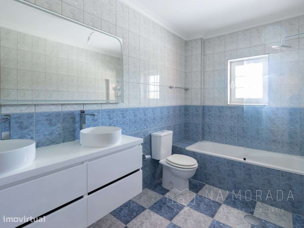 MORADIA UNIFAMILIAR T3+1 COM JARDIM EM CANEDO-9