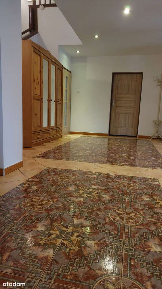 DOM Z DUŻYM POTENCJAŁEM INWESTYCYJNYM | STOKI | 290 m² | DZIAŁKA 530m²-10