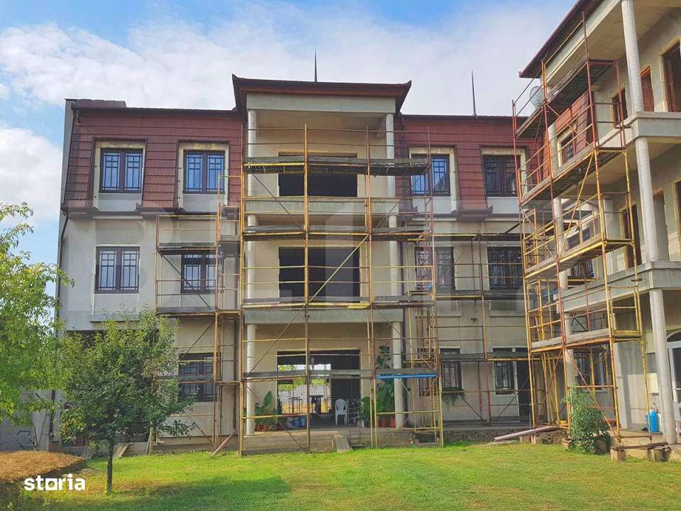 HOTEL / RESTAURANT YVETTE, de vanzare, 35 ari teren, zona Aurel Vlaicu - Imagine principală: 3/18