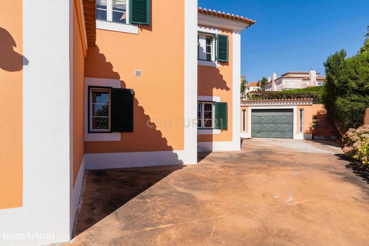 Moradia Isolada T6 com Garagem e Piscina Coberta na Quinta da Beloura-39